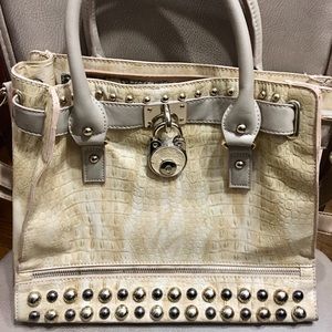 Cream Handbag / Shoulder bag with studs